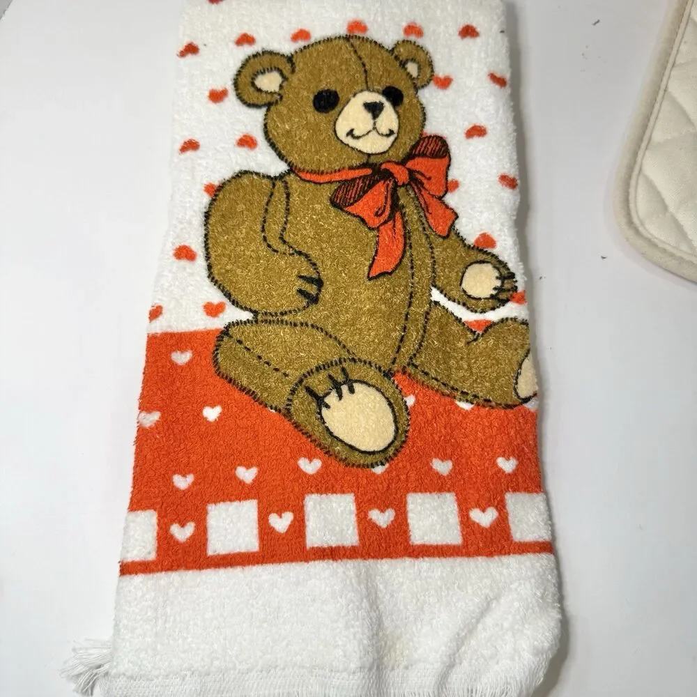 Teddy Bear Red Hearts Kitchen Set 7pc Potholders Napkins Towel VTG Cottagecore